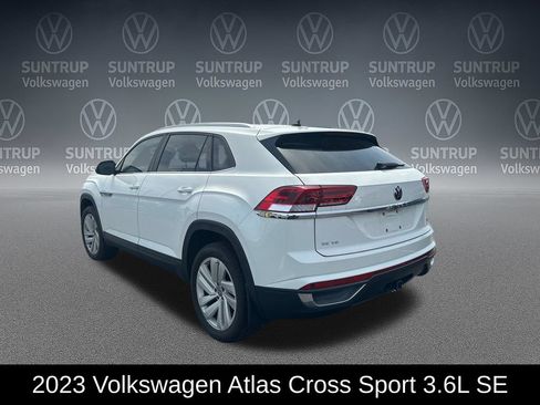 Used 2023 Volkswagen Atlas Cross Sport SE AWD/4WD image 3