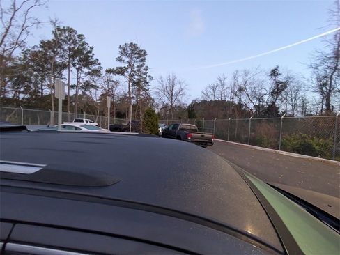 Used 2018 Jeep Grand Cherokee Limited image 10