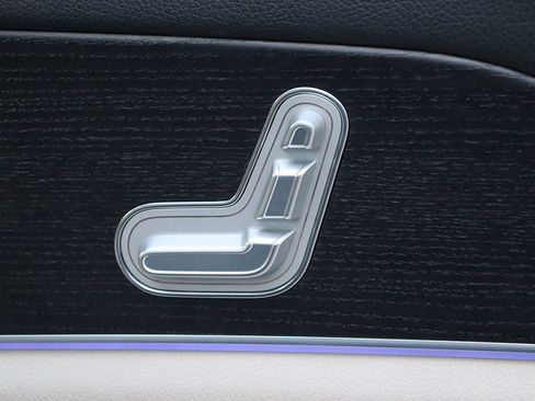 Used 2021 Mercedes-Benz GLS 580 4MATIC image 55