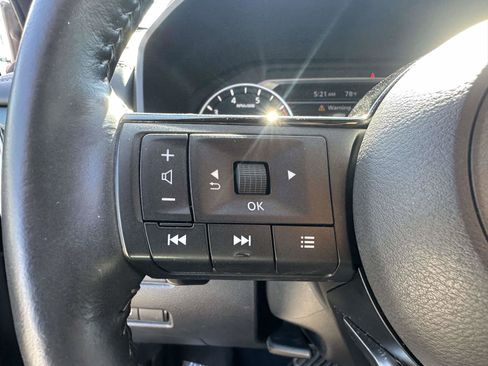 Used 2021 Nissan Rogue SV w/ Premium Package image 30