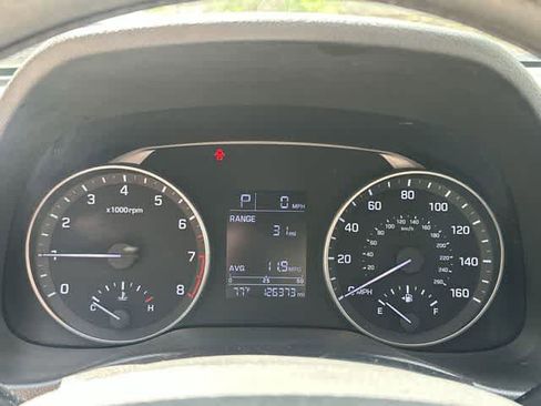 Used 2017 Hyundai Elantra SE FWD image 6