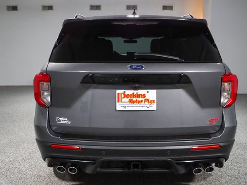 Used 2023 Ford Explorer ST w/ Technology Package AWD/4WD image 8