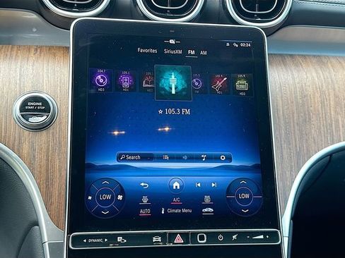 Used 2024 Mercedes-Benz GLC 300 image 16