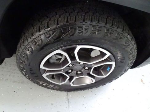 Certified 2023 Jeep Grand Cherokee Trailhawk w/ Luxury Tech Group III AWD/4WD image 33