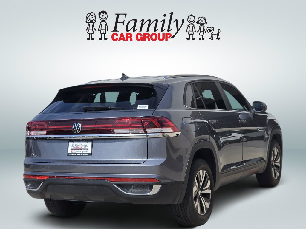 Used 2024 Volkswagen Atlas Cross Sport SE FWD image 4