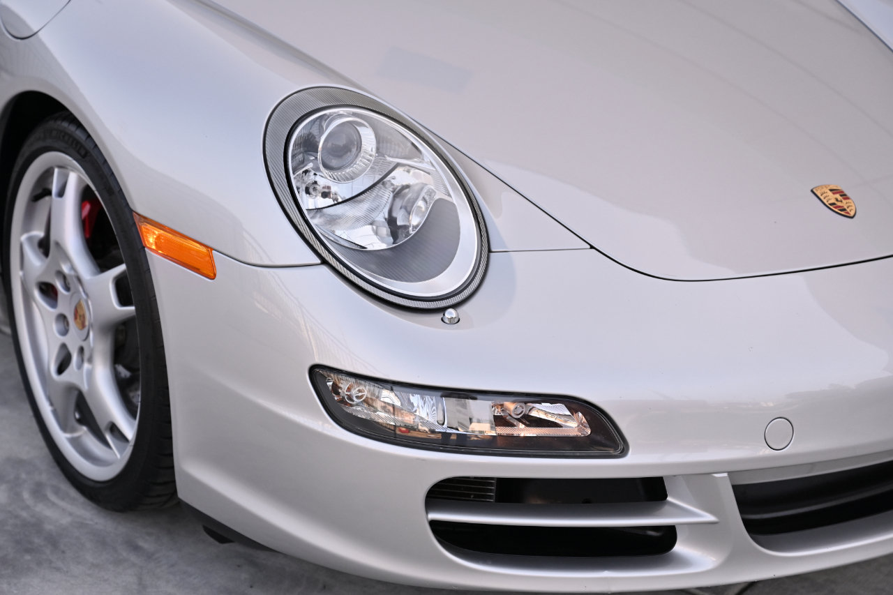 Used 2005 Porsche 911 Carrera S RWD image 30