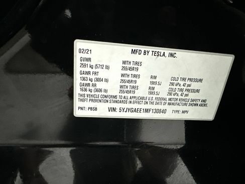 Used 2021 Tesla Model Y Long Range AWD/4WD image 28