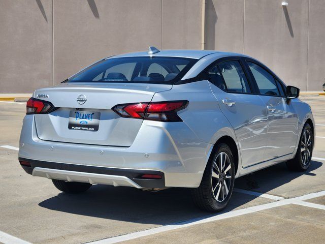 Used 2025 Nissan Versa SV FWD image 5