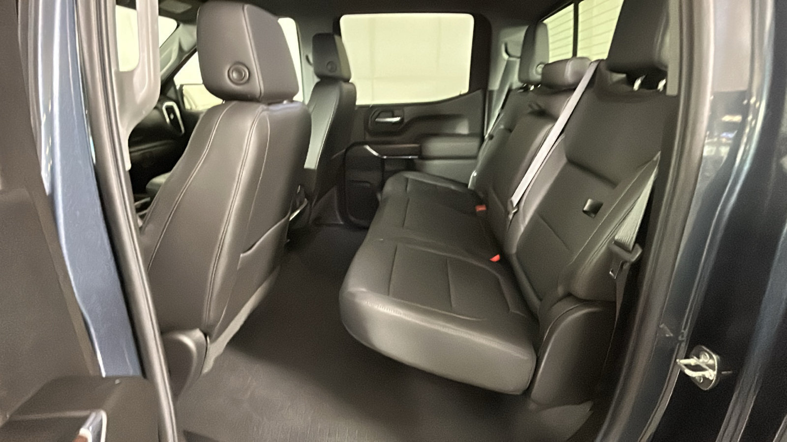 Used 2021 GMC Sierra 1500 SLT AWD/4WD image 33