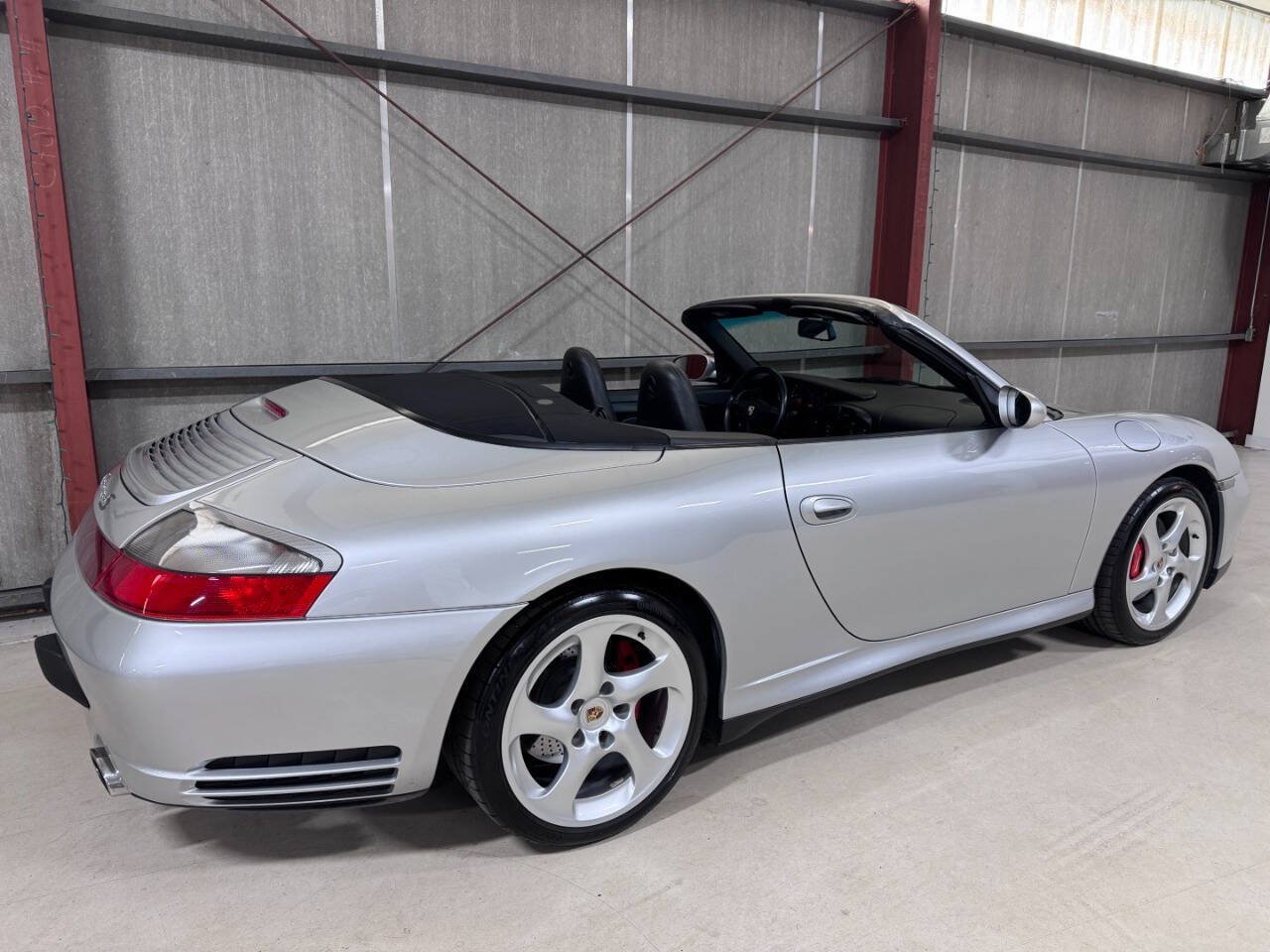 Used 2004 Porsche 911 Carrera 4S AWD/4WD image 37