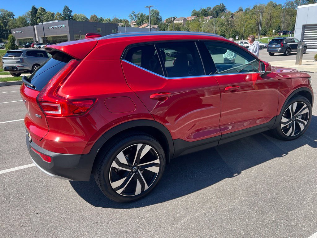 Used 2025 Volvo XC40 B5 Plus w/ Climate Package AWD/4WD image 14