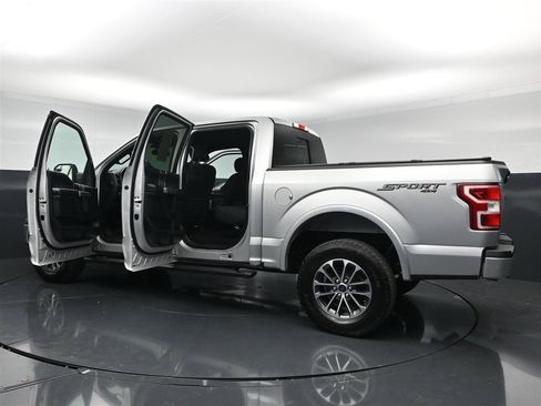 Used 2019 Ford F150 XLT w/ Equipment Group 302A Luxury AWD/4WD image 38