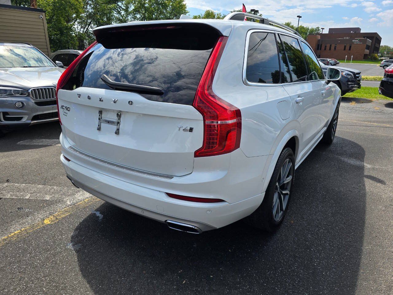 Used 2019 Volvo XC90 T6 Momentum w/ Advanced Package AWD/4WD image 3