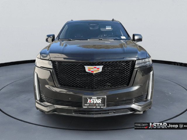 Used 2023 Cadillac Escalade Sport AWD/4WD image 2