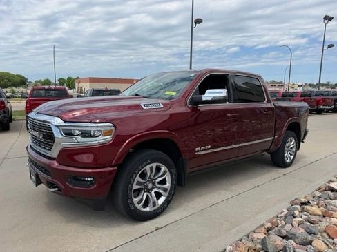 Used 2023 RAM 1500 Limited AWD/4WD image 3