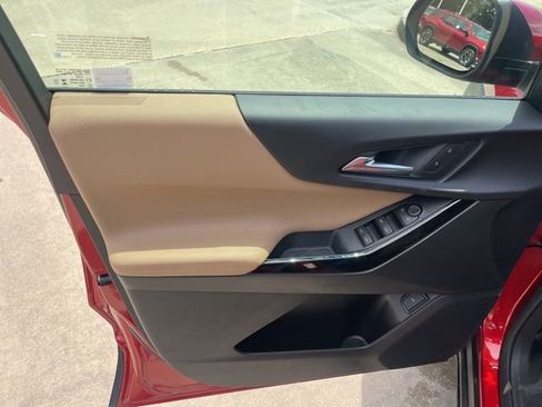 New 2026 Chevrolet Equinox ACTIV w/ LPO, Floor Liner Package image 14