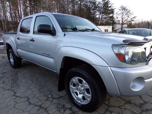 Used 2009 Toyota Tacoma PreRunner image 4