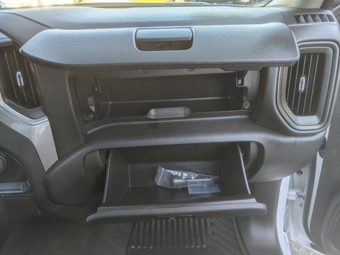 Used 2021 Chevrolet Silverado 1500 Custom image 32