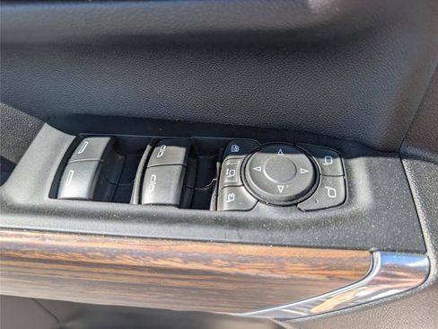 Used 2022 Chevrolet Silverado 3500 High Country image 29