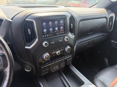 Used 2022 GMC Sierra 1500 AT4 w/ AT4 Premium Package AWD/4WD image 13