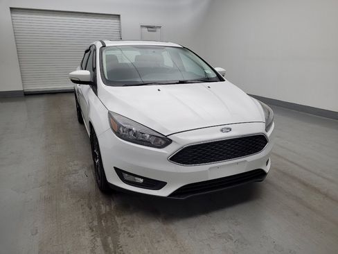 Used 2018 Ford Focus SEL w/ Cold Weather Package FWD image 14