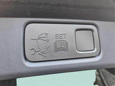 Used 2022 Ford Mustang Mach-E GT AWD/4WD image 18