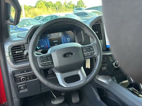 Used 2025 Ford F150 XLT w/ Equipment Group 301A Standard image 13