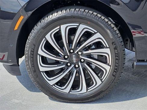 New 2025 Lincoln Navigator Black Label image 10