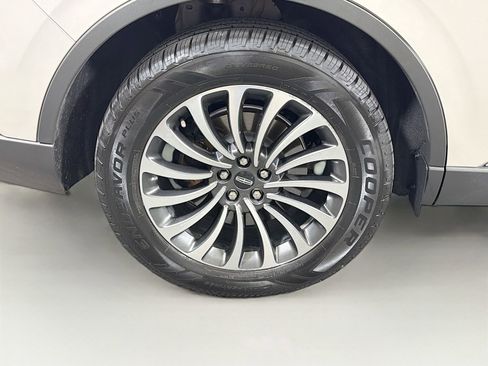 Used 2022 Lincoln Aviator Reserve w/ Equipment Group 201A AWD/4WD image 37