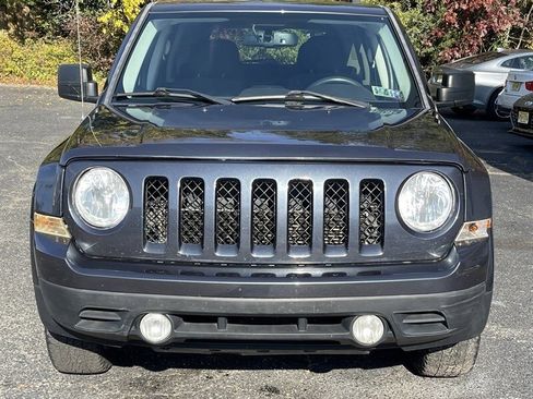 Used 2015 Jeep Patriot Latitude image 2
