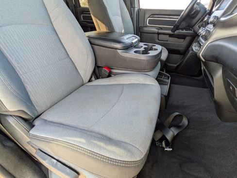 Used 2024 RAM 3500 Big Horn image 33