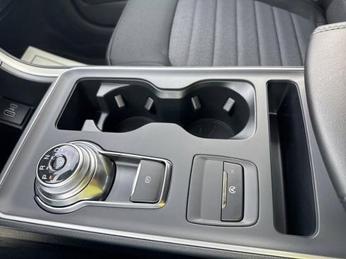 New 2024 Ford Edge SE image 21