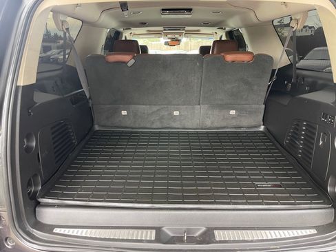 Used 2015 Cadillac Escalade ESV Premium image 24