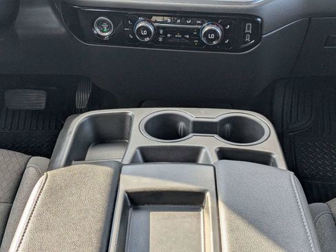 Used 2024 GMC Sierra 1500 SLE image 19