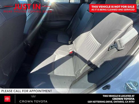 Used 2024 Toyota Corolla Cross AWD Hybrid w/ Convenience Package image 9