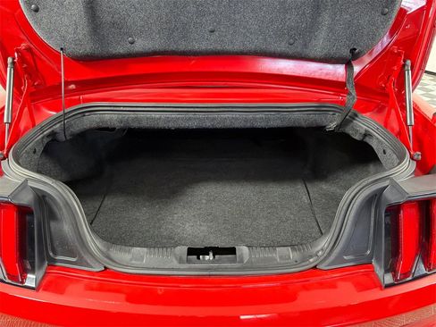 Used 2021 Ford Mustang Premium image 17