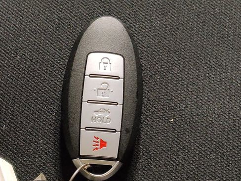 Used 2022 Nissan Sentra SV FWD image 32