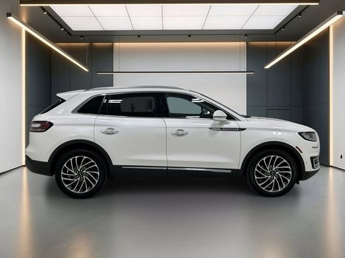 Used 2019 Lincoln Nautilus Reserve AWD/4WD image 7