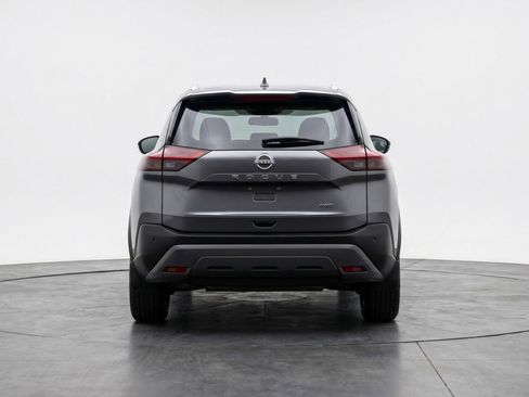 Used 2025 Nissan Rogue SV image 7