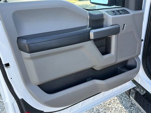 Used 2017 Ford F150 XLT w/ Equipment Group 301A Mid image 27