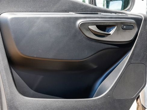 New 2025 Mercedes-Benz Sprinter 2500 image 18
