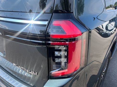 Certified 2026 Nissan Armada Platinum w/ Convenience Package RWD image 43