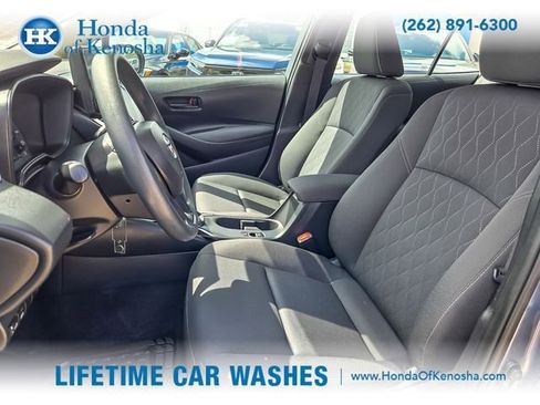 Used 2024 Toyota Corolla LE FWD image 8