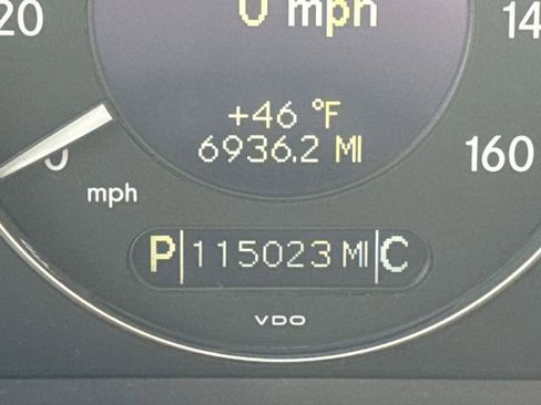 Used 2004 Mercedes-Benz E 320 4MATIC Sedan image 25