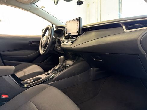 Used 2022 Toyota Corolla LE image 22