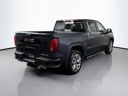 Used 2025 GMC Sierra 1500 Denali w/ Denali Reserve Package AWD/4WD image 7