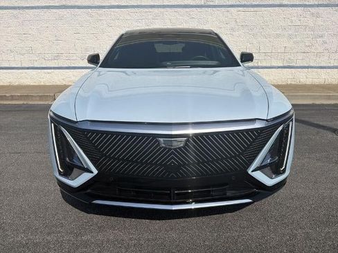 Certified 2024 Cadillac Lyriq Tech AWD/4WD image 3