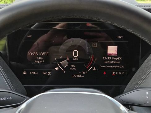Used 2025 GMC Yukon Denali AWD/4WD image 21