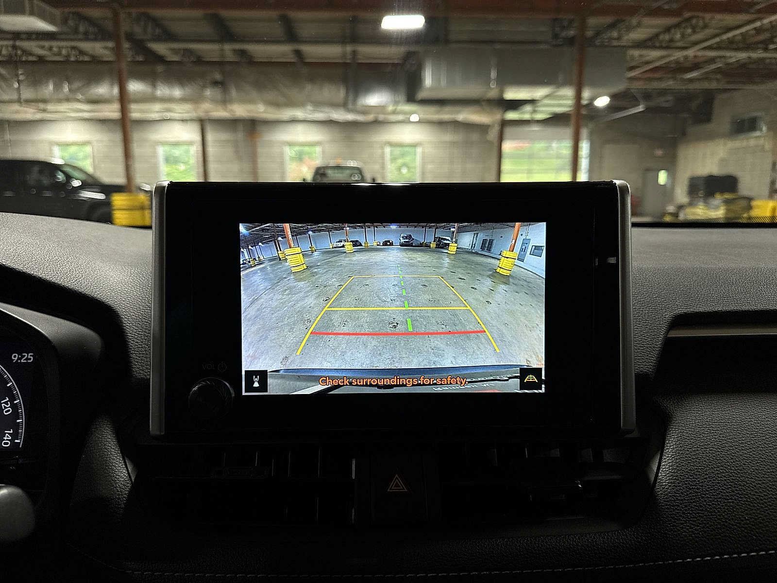 Used 2023 Toyota RAV4 LE AWD/4WD image 23