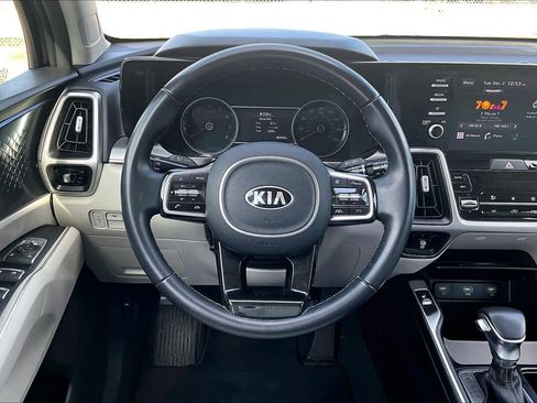 Used 2021 Kia Sorento S w/ Panoramic Sunroof Package image 5